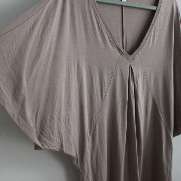 Aritzia Wilfred Dolman Sleeve V-Neck Top - Picture 10 of 13